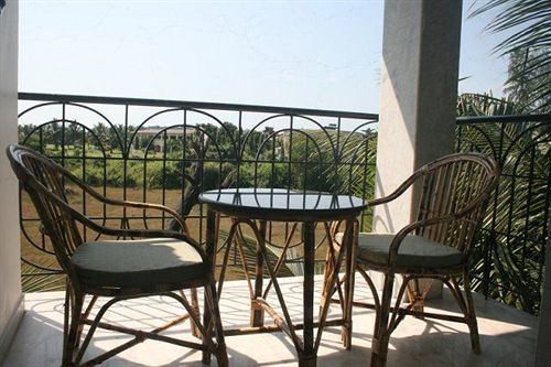 Oyo 4247 Pande Residency Hotel Patnem Beach