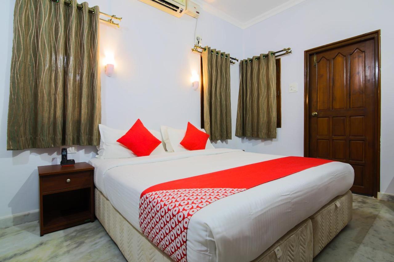 Oyo 4247 Pande Residency Hotel Patnem Beach